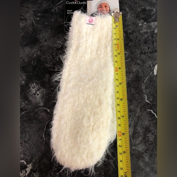 Cuddle duds fuzzy mitts - Picture 5 of 8